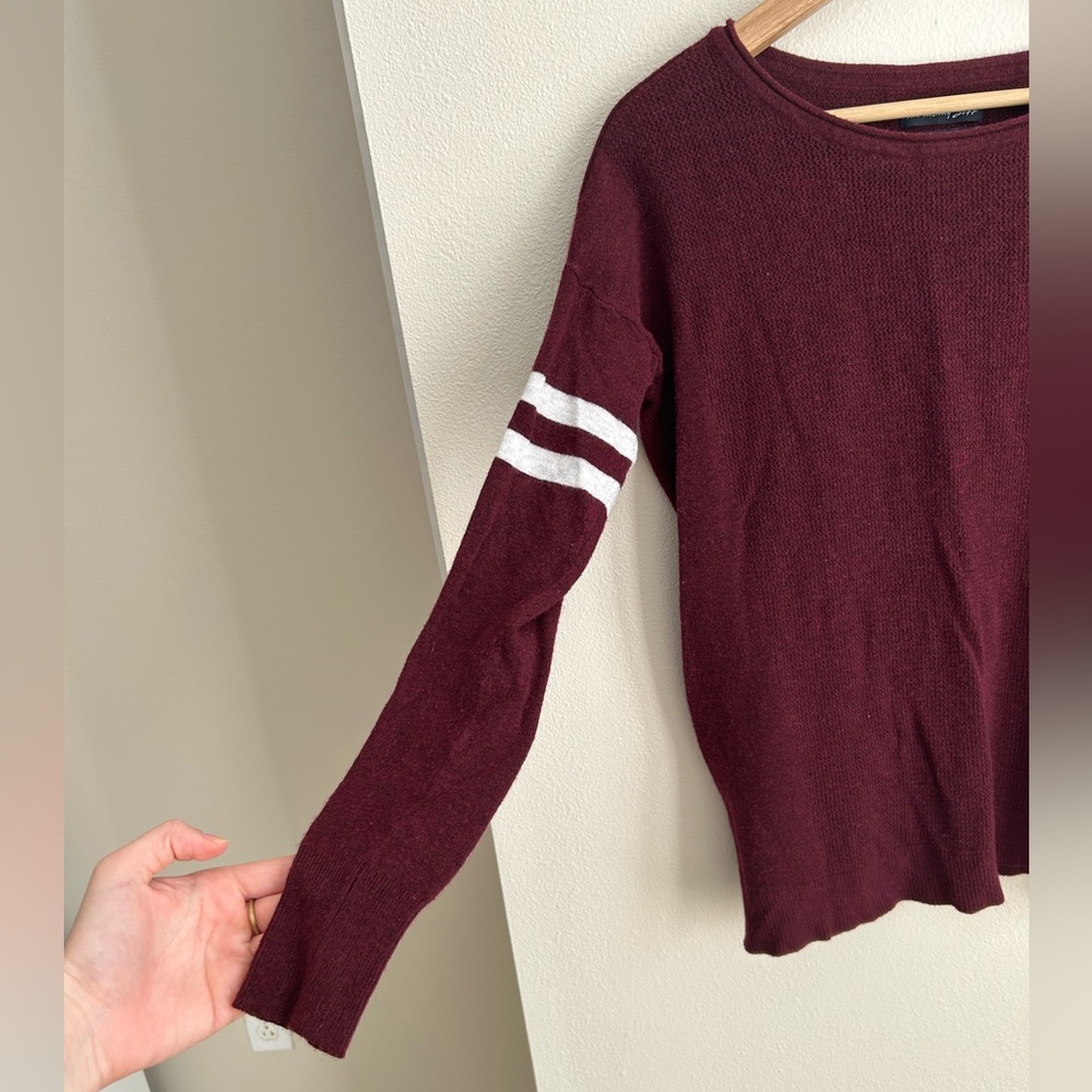 American Eagle Sweater - Picture 2 of 5